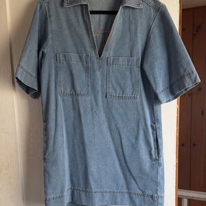 Women’s Light Blue Denim Short-Sleeve Dress - Casual V-Neck with Pockets